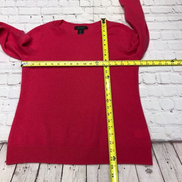 Tahari Women 100% 2-Ply Cashmere Sweater Size Medium Hot Pink M113 -21 - Picture 6 of 16